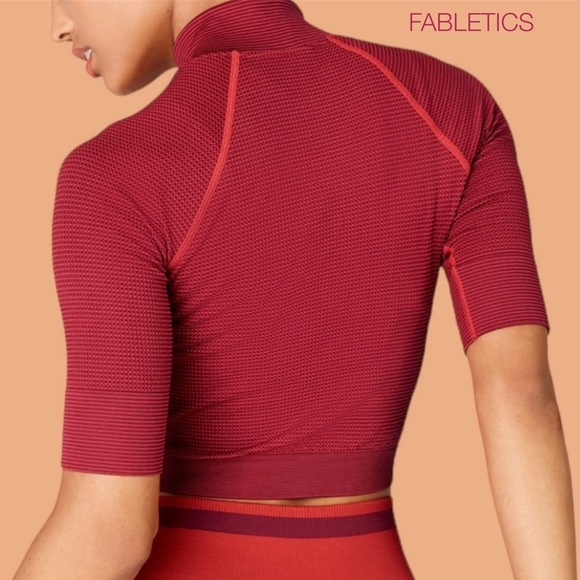 Fabletics Jenny Seamless Workout Jacket Cherry Persimmon 3/4 Sleeve Zip Up M - Picture 2 of 2